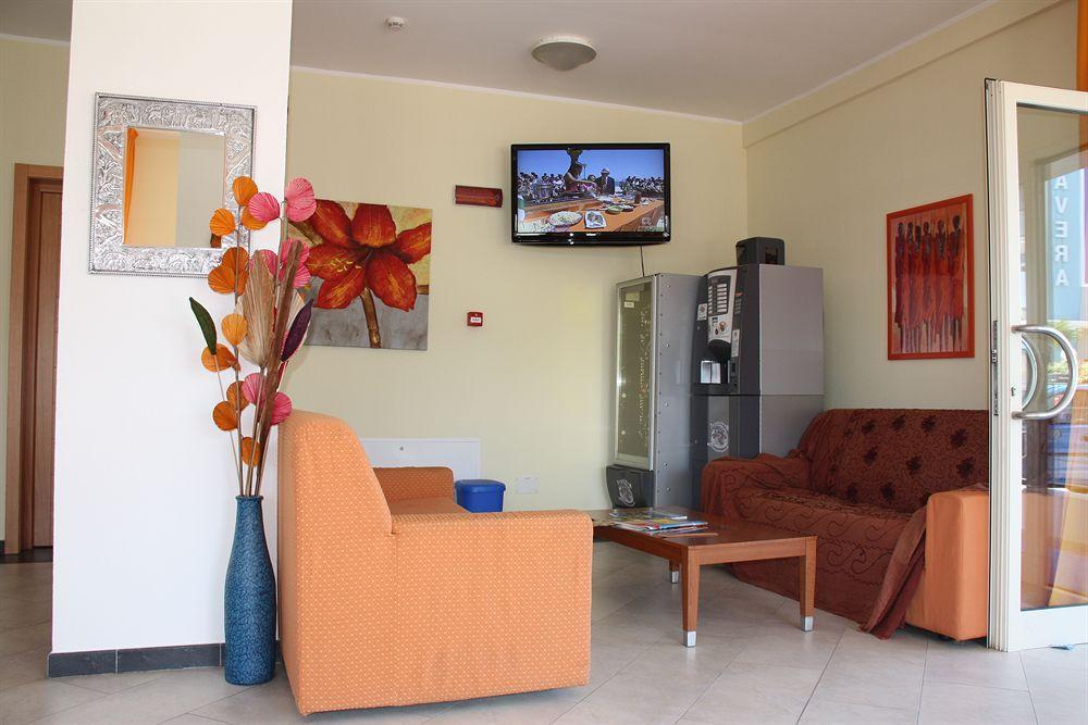 Residence Moderno ลิโด ดิ ซาวิโอ ภายนอก รูปภาพ