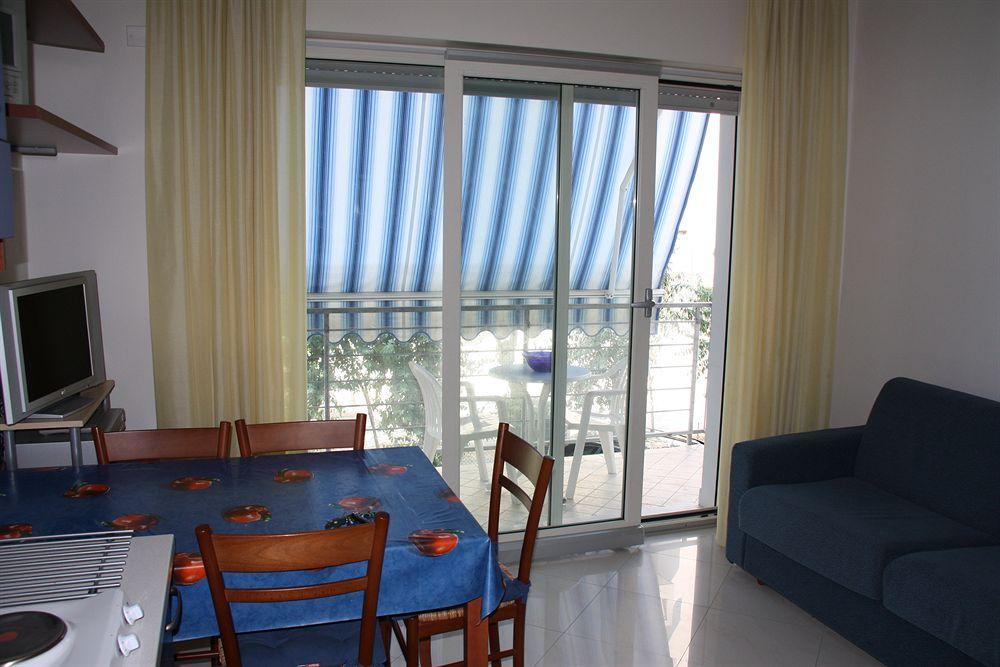 Residence Moderno ลิโด ดิ ซาวิโอ ภายนอก รูปภาพ