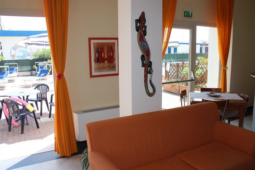 Residence Moderno ลิโด ดิ ซาวิโอ ภายนอก รูปภาพ