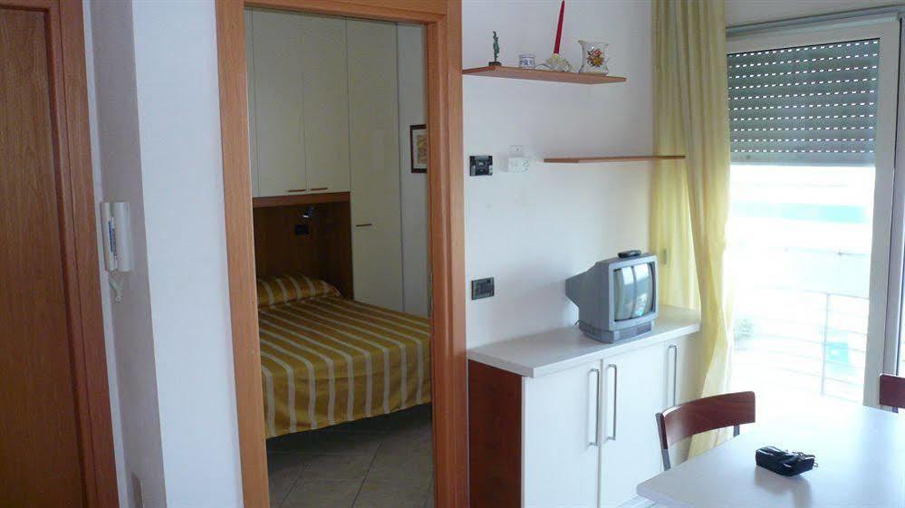 Residence Moderno ลิโด ดิ ซาวิโอ ภายนอก รูปภาพ