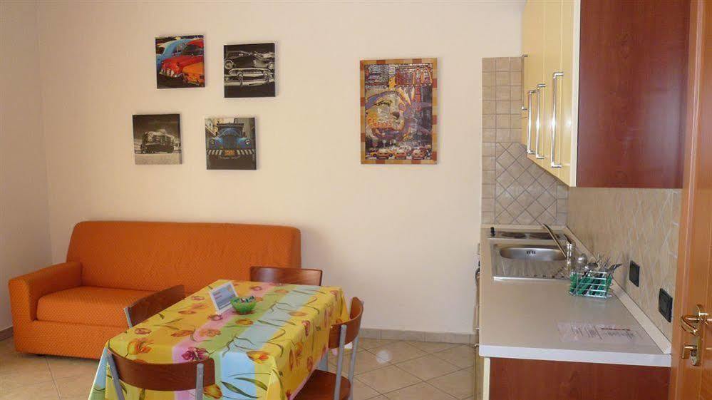 Residence Moderno ลิโด ดิ ซาวิโอ ภายนอก รูปภาพ
